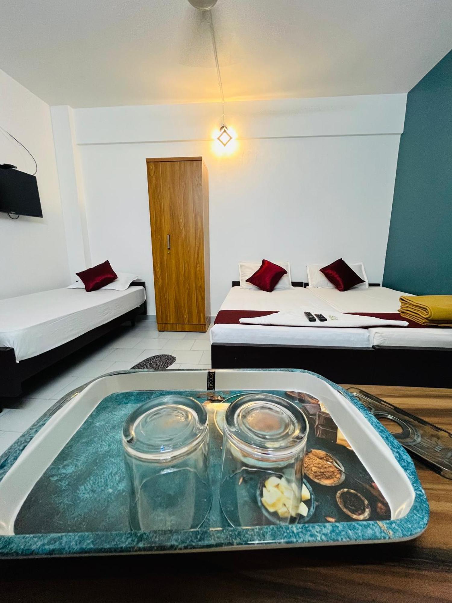 Priya Lodge Кожикоде Екстер'єр фото