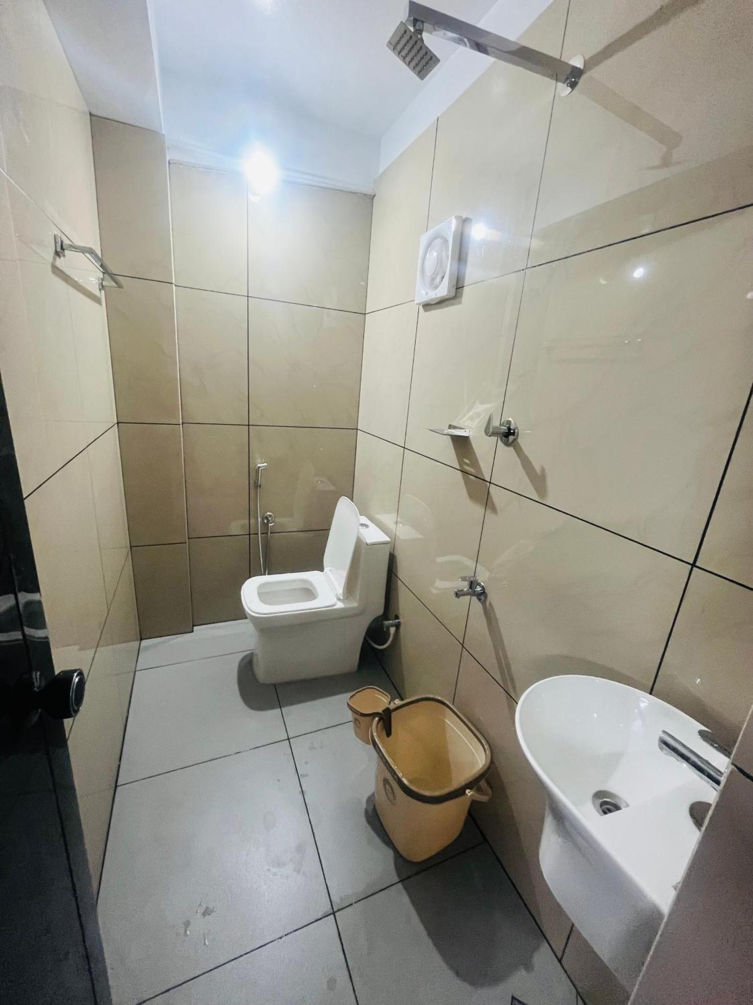 Priya Lodge Кожикоде Екстер'єр фото